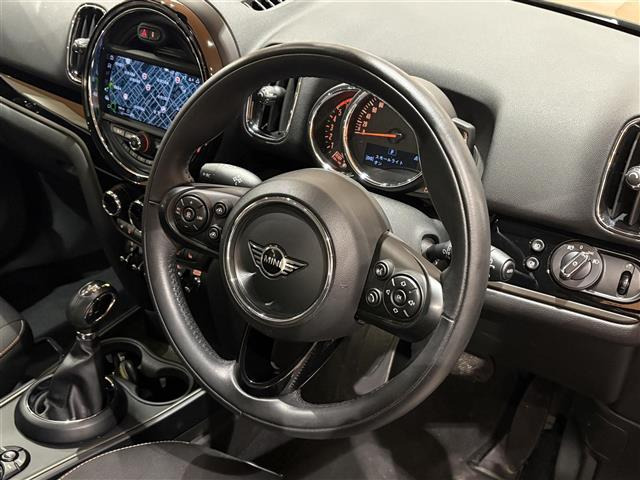 ミニクロスオーバークーパー D オール4 4WD