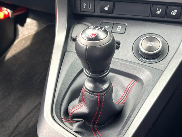 GRヤリス1.6 RZ ハイ パフォーマンス 4WD