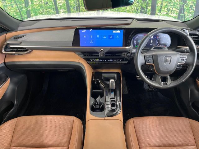 クラウンスポーツ2.5 Z E-Four 4WD