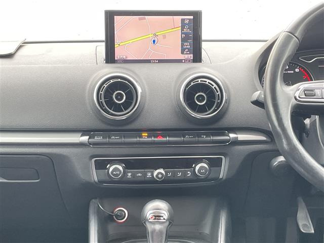 A3セダン1.4 TFSI シリンダーオンデマンド