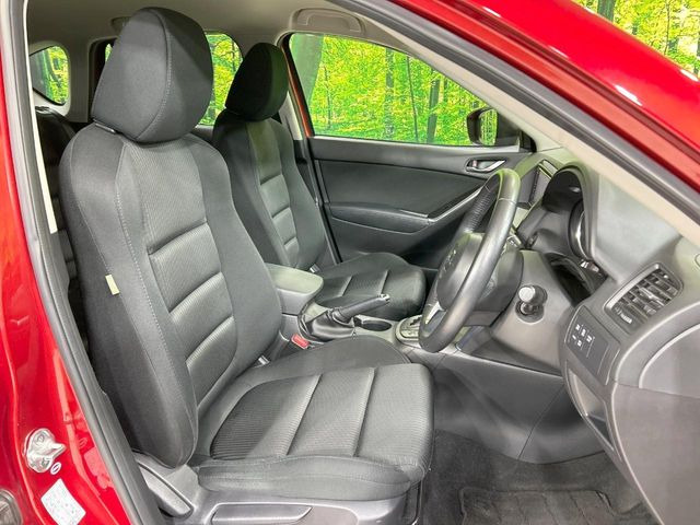 ドライバーによって運転しやすいポジションは異なり、あの車はどうなのか不安なこともありますよね。気になるお車は店頭で乗り込んでご確認いただけます♪