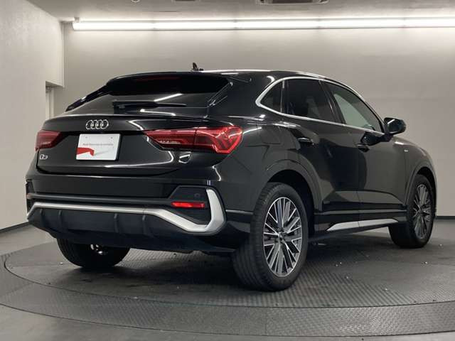 Q3