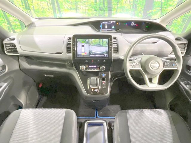 セレナ1.2 e-POWER ハイウェイスターV