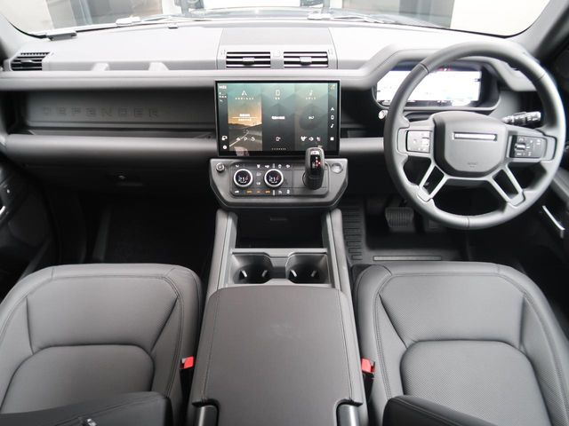 ディフェンダー110 S 3.0L D350 ディーゼル 4WD