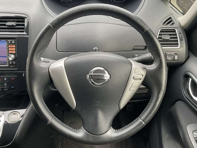セレナ2.0 ハイウェイスター S-HYBRID Vセレクション