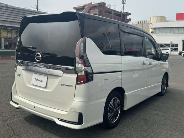 セレナ1.2 e-POWER ハイウェイスターV