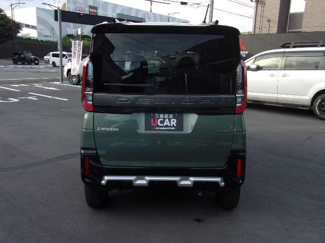 デリカミニT プレミアム 4WD