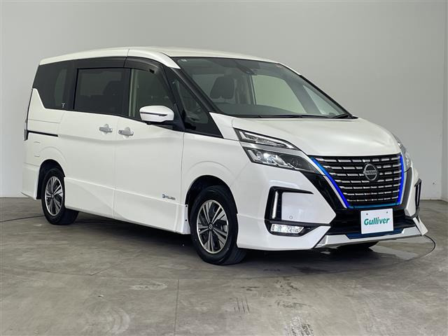 セレナ1.2 e-POWER ハイウェイスターV