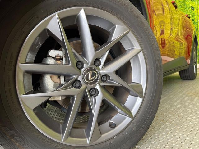 �y����17�C���`�A���~�z�C�[���z�O�ςɃ}�b�`���������A���~�z�C�[���𑕒����Ă���܂��B�e��ЊO�A���~�z�C�[����A�X�^�b�h���X�^�C�����戵�����Ă���܂��B���񂲑��k����������
