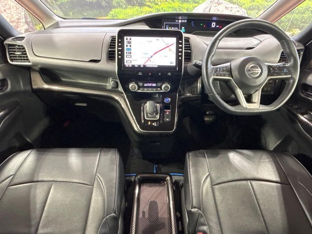 セレナ1.2 e-POWER ハイウェイスターV