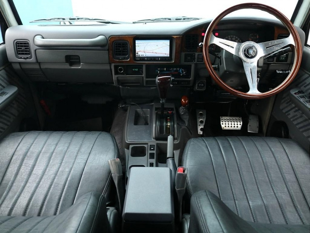 ランドクルーザープラド3.0 SXワイド ディーゼル 4WD