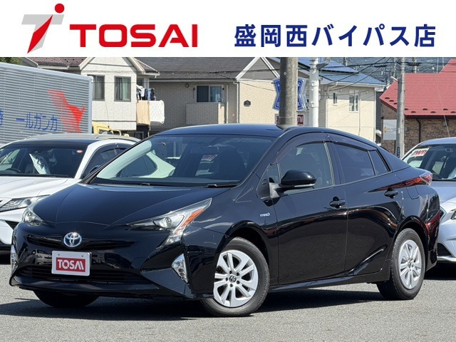 プリウス1.8 S E-Four 4WD