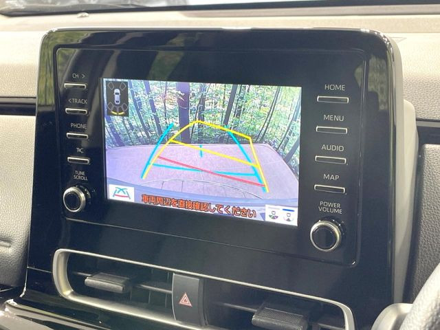 【バックカメラ】駐車時に後方がリアルタイム映像で確認できます。大型商業施設や立体駐車場での駐車時や、夜間のバック時に大活躍!運転スキルに関わらず、今や必須となった装備のひとつです!