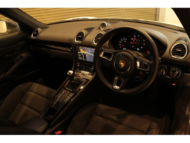 718ケイマンT