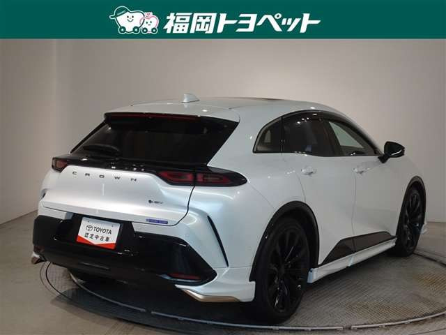 クラウンスポーツ2.5 Z E-Four 4WD