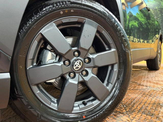 �y����17�C���`�A���~�z�C�[���z�O�ςɃ}�b�`���������A���~�z�C�[���𑕒����Ă���܂��B�e��ЊO�A���~�z�C�[����A�X�^�b�h���X�^�C�����戵�����Ă���܂��B���񂲑��k����������