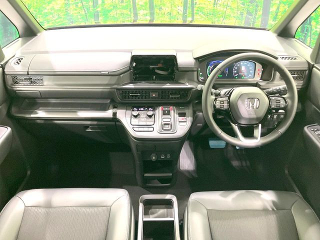 ステップワゴン2.0 e:HEV スパーダ