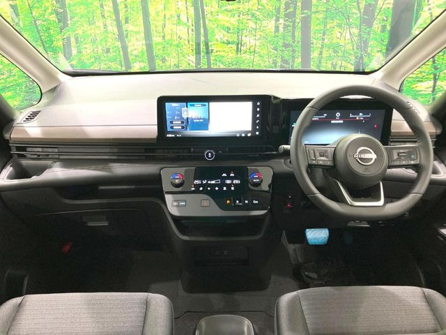 セレナ1.4 e-POWER ハイウェイスターV