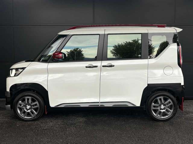 デリカミニT プレミアム 4WD