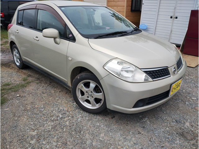 ティーダ1.5 15M FOUR 4WD