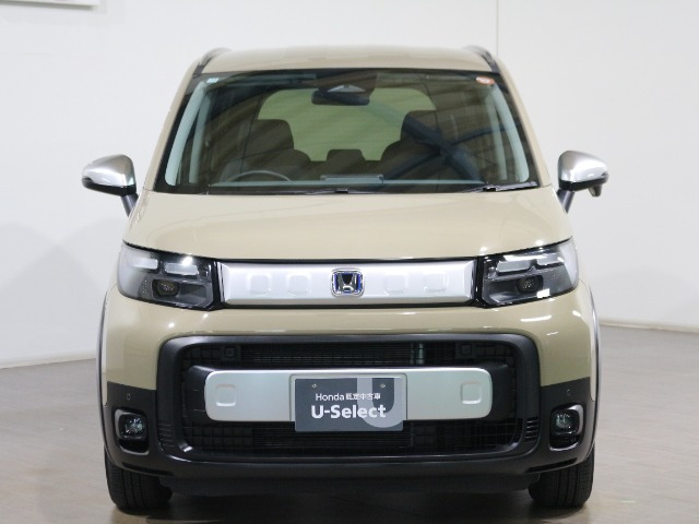 フリード1.5 e:HEV クロスター 4WD