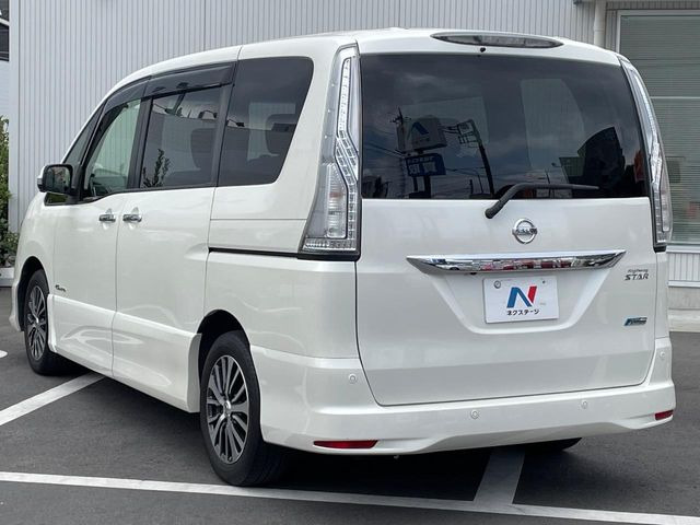 ☆全国のネクステージからお取り寄せが可能※!遠方の店舗に展示してあるクルマが気になる場合も、最寄りの店舗でご覧いただくことが可能です!是非私たちに要望をお聞かせください!※別途費用
