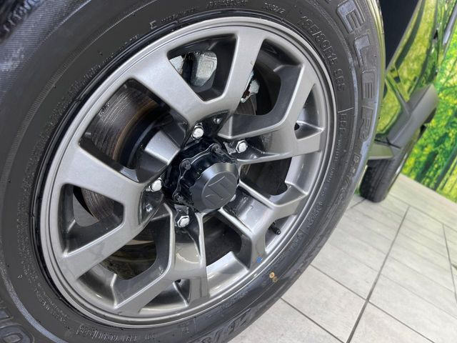 �y����15�C���`�A���~�z�C�[���z�O�ςɃ}�b�`���������A���~�z�C�[���𑕒����Ă���܂��B�e��ЊO�A���~�z�C�[����A�X�^�b�h���X�^�C�����戵�����Ă���܂��B���񂲑��k����������