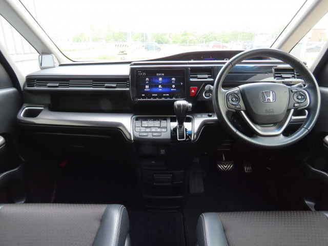 ステップワゴン1.5 スパーダ クールスピリット ホンダ センシング 4WD