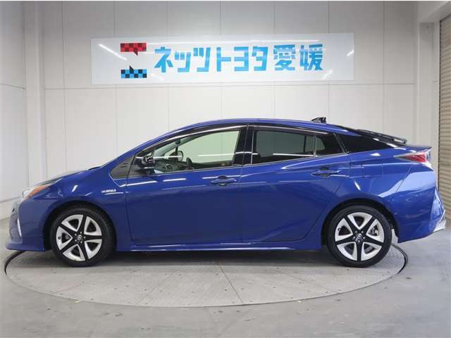 プリウス1.8 S セーフティ プラス ツートーン