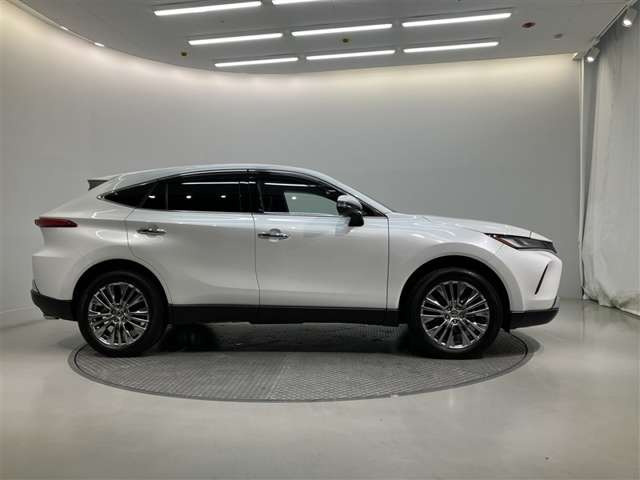 ハリアー2.5 ハイブリッド E-Four Z レザーパッケージ 4WD