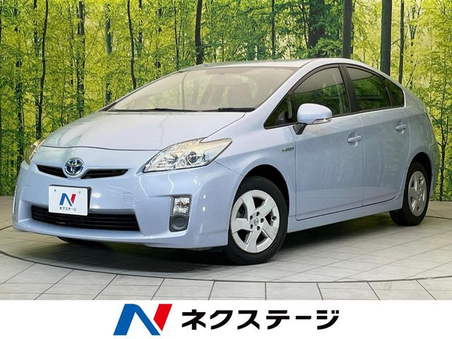 プリウス1.8 L