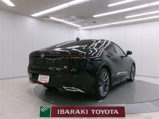 クラウンクロスオーバー2.5 G アドバンスト レザー パッケージ E-Four 4WD