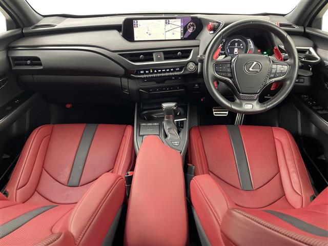 UX250h Fスポーツ 4WD