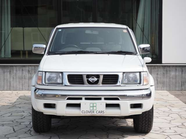 ダットサンピックアップ2.4 AX リミテッド ダブルキャブ 4WD