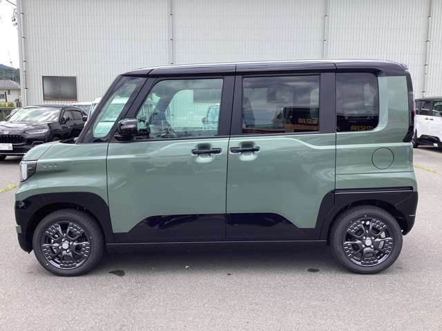 デリカミニT プレミアム 4WD