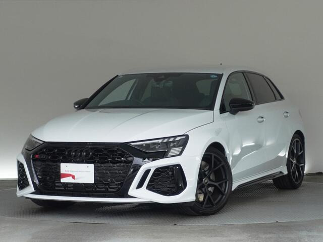 RS3スポーツバック2.5 4WD