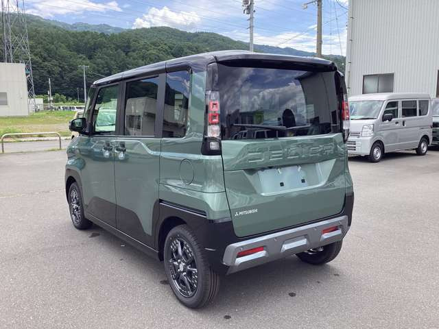 デリカミニT プレミアム 4WD
