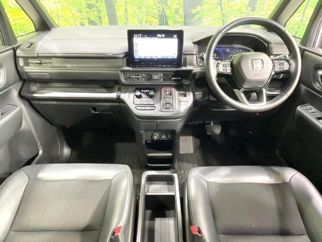 ステップワゴン2.0 e:HEV スパーダ