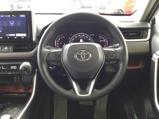 RAV42.0 アドベンチャー 4WD