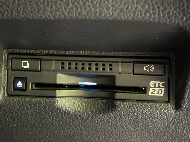 【ETC】高速道路の料金所をストレスなく通過!話題のスポットやサービスエリアに多い「スマートIC」利用時は必須のアイテムです。当店でセットアップを実施、ご納車当日からすぐにご利用いただけます!