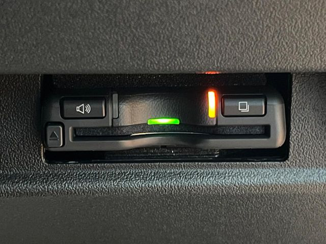 【ETC】高速道路の料金所をストレスなく通過!話題のスポットやサービスエリアに多い「スマートIC」利用時は必須のアイテムです。当店でセットアップを実施、ご納車当日からすぐにご利用いただけます!