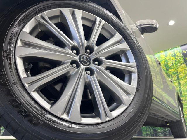 �y����19�C���`�A���~�z�C�[���z�O�ςɃ}�b�`���������A���~�z�C�[���𑕒����Ă���܂��B�e��ЊO�A���~�z�C�[����A�X�^�b�h���X�^�C�����戵�����Ă���܂��B���񂲑��k����������