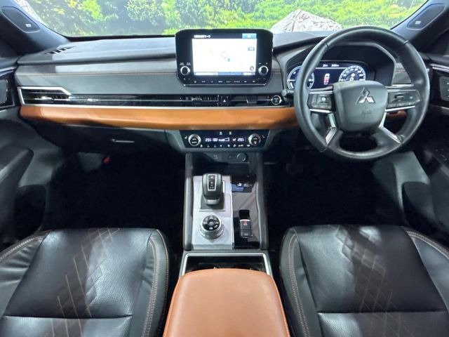 アウトランダーPHEV 2.4 P 4WD