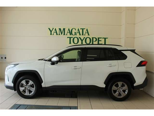 RAV42.5 ハイブリッド X E-Four 4WD
