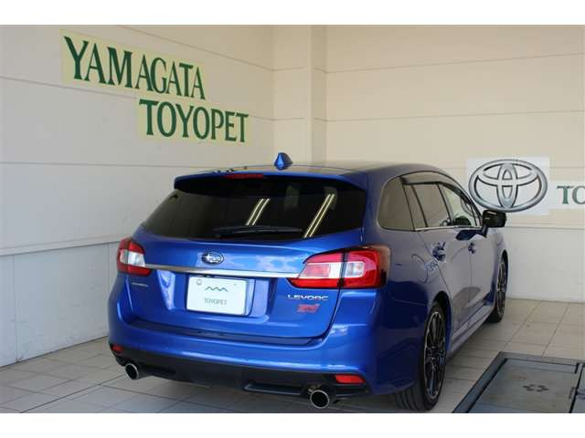 レヴォーグ2.0 STI スポーツ アイサイト 4WD