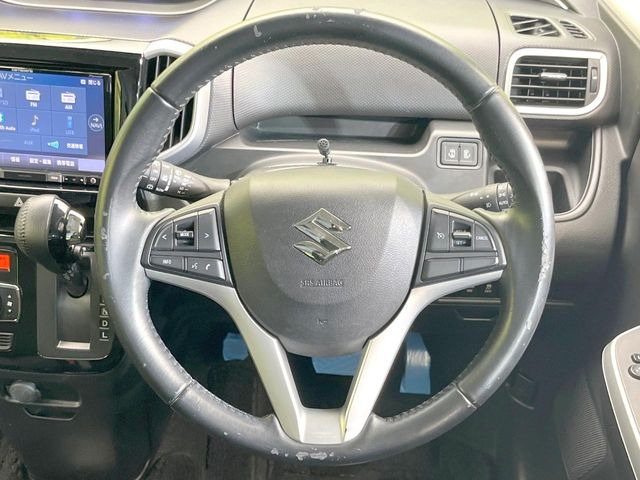 【ステアリングスイッチ】運転中、前方から目線をそらすことなく、オーディオ等の操作が可能な便利機能!安心&快適なドライブを演出してくれます♪
