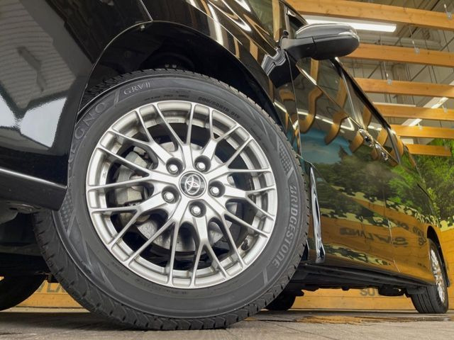 �y����16�C���`�A���~�z�C�[���z�O�ςɃ}�b�`���������A���~�z�C�[���𑕒����Ă���܂��B�e��ЊO�A���~�z�C�[����A�X�^�b�h���X�^�C�����戵�����Ă���܂��B���񂲑��k����������
