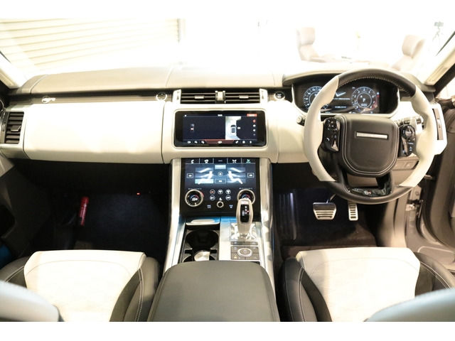 レンジローバースポーツSVR (5.0リッター 575PS) 4WD