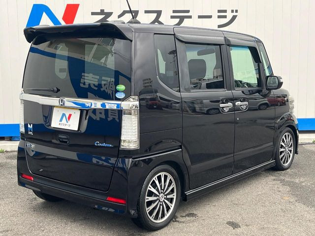 ☆全国のネクステージからお取り寄せが可能※!遠方の店舗に展示してあるクルマが気になる場合も、最寄りの店舗でご覧いただくことが可能です!是非私たちに要望をお聞かせください!※別途費用