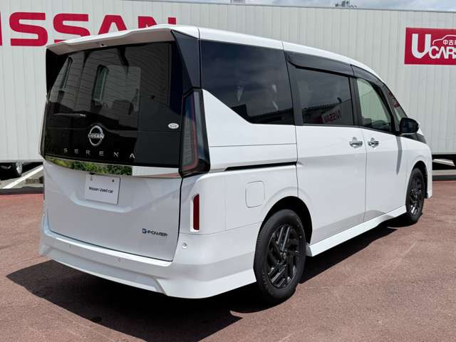 セレナ1.4 e-POWER ハイウェイスターV